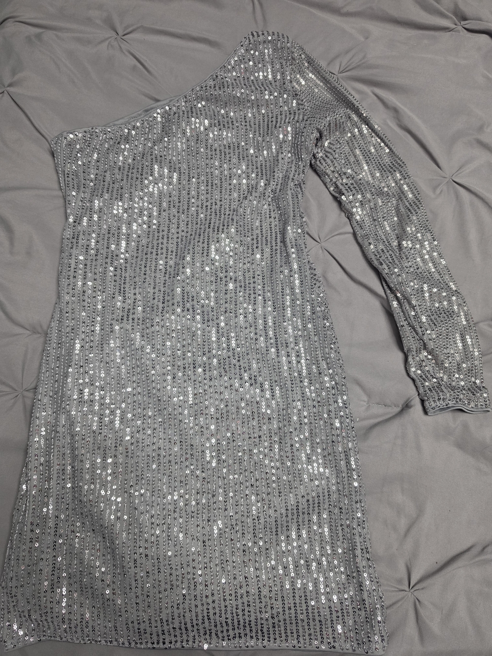 One-Shoulder Silver Sequin Cocktail Dress